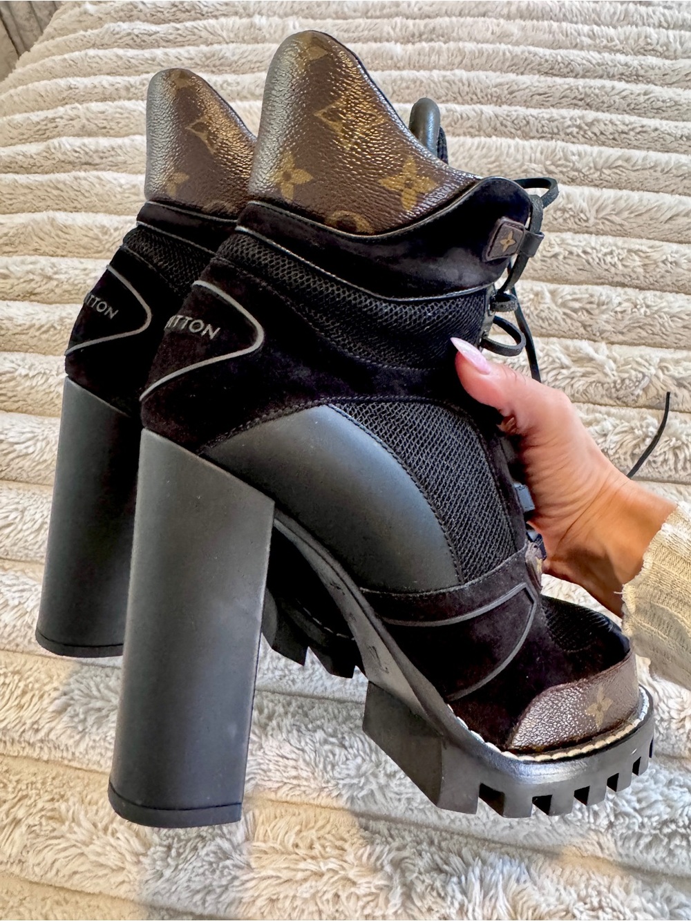 Louis Vuitton Black Mesh & Monogram Platform Lace-Up Heeled Boots 41 10/10.5 US - Picture 6 of 10